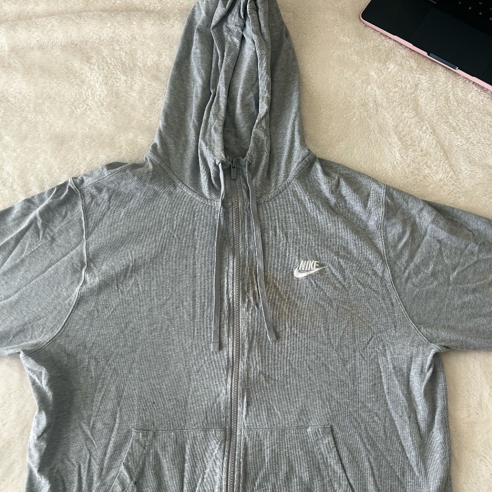 Nike- Grey Zip-up jacket